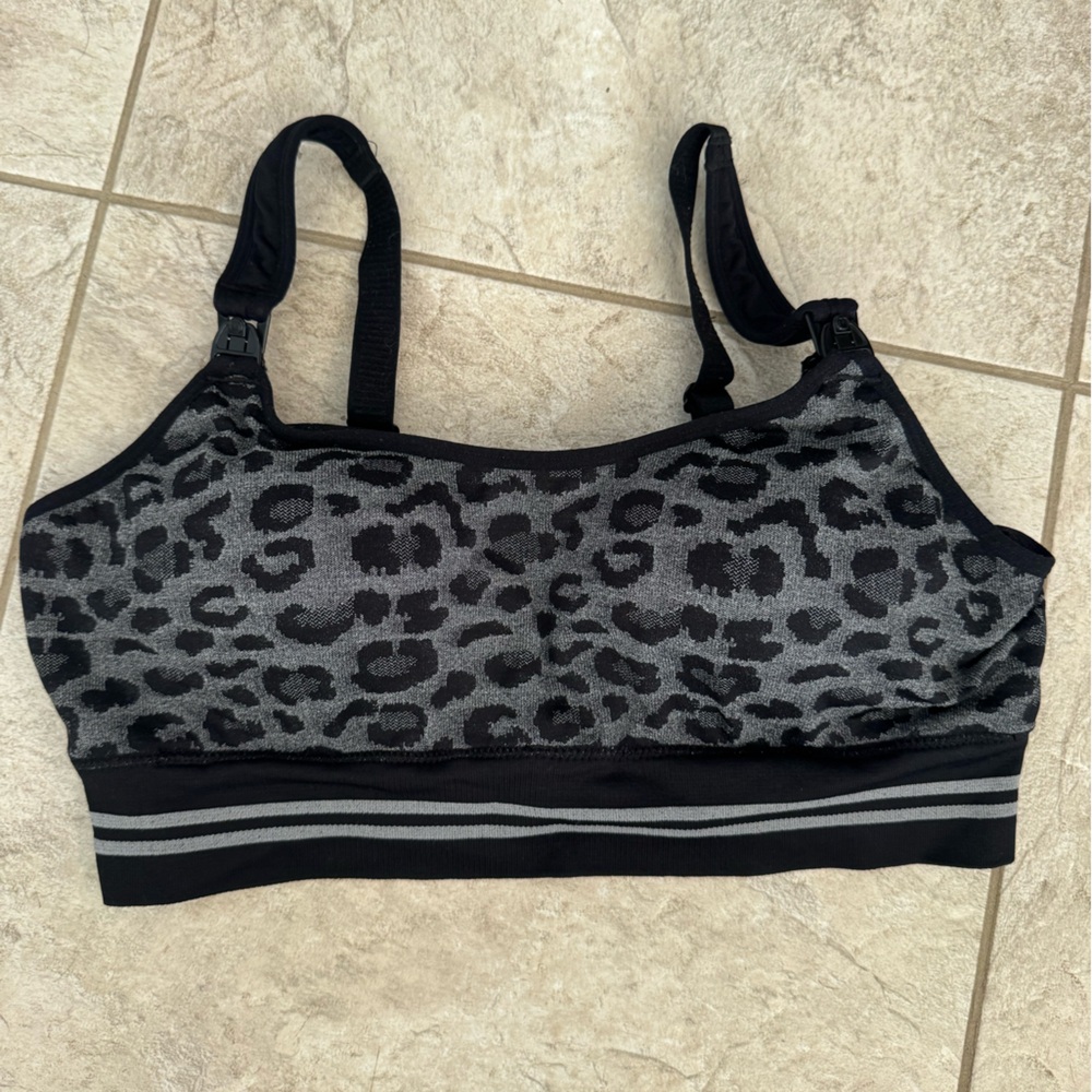 Momcozy Pumping Bra Leopard Print Black and Gray Size L